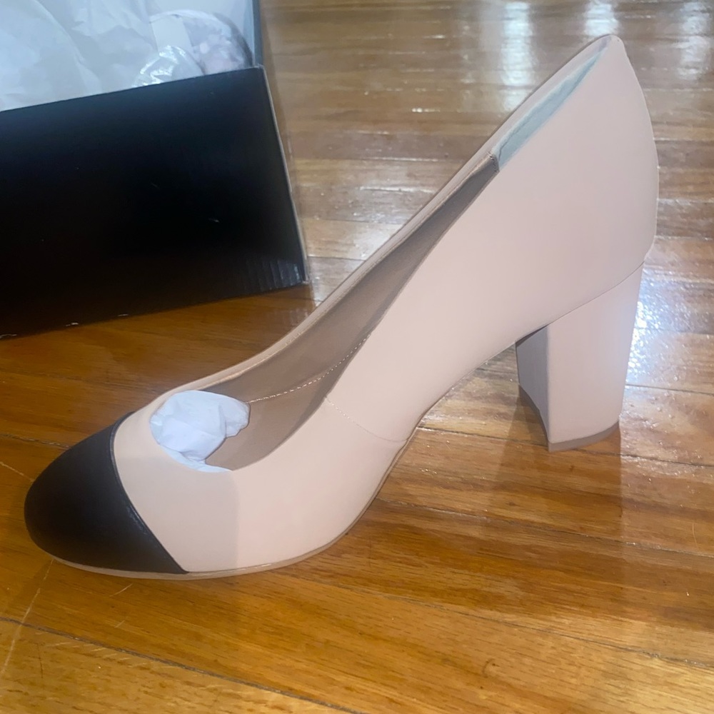 Torrid nude two tone pump size 7.5W brand new!